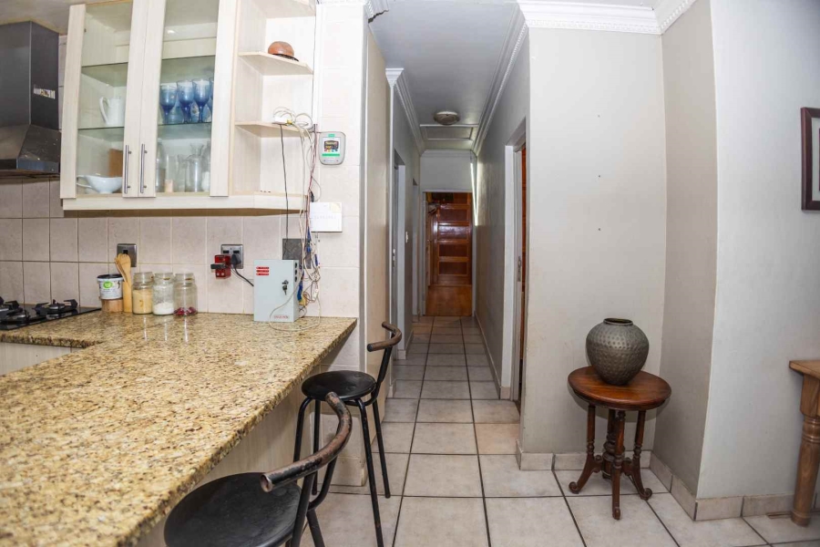 To Let 3 Bedroom Property for Rent in Protea Heights Western Cape